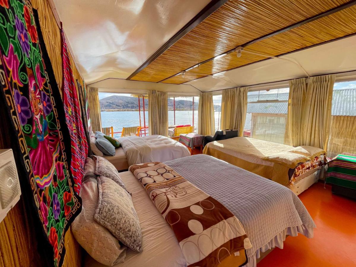Vip Flotante Villa Puno Buitenkant foto