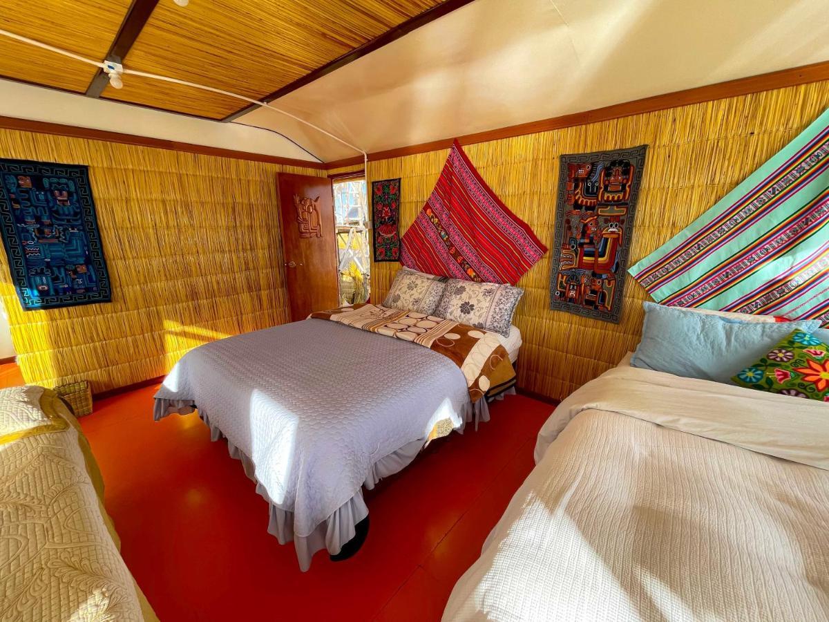 Vip Flotante Villa Puno Buitenkant foto